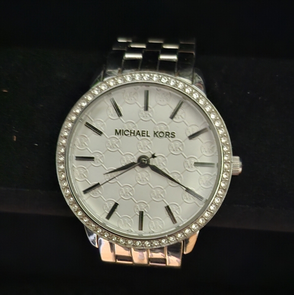 Michael Kors Watch - Picture 1 of 3